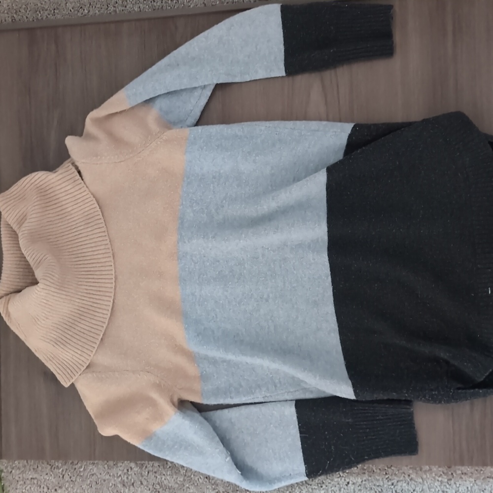 St Johns Bay Tan and Gray Cowl Neck Sweater Bundle - Picture 6 of 7